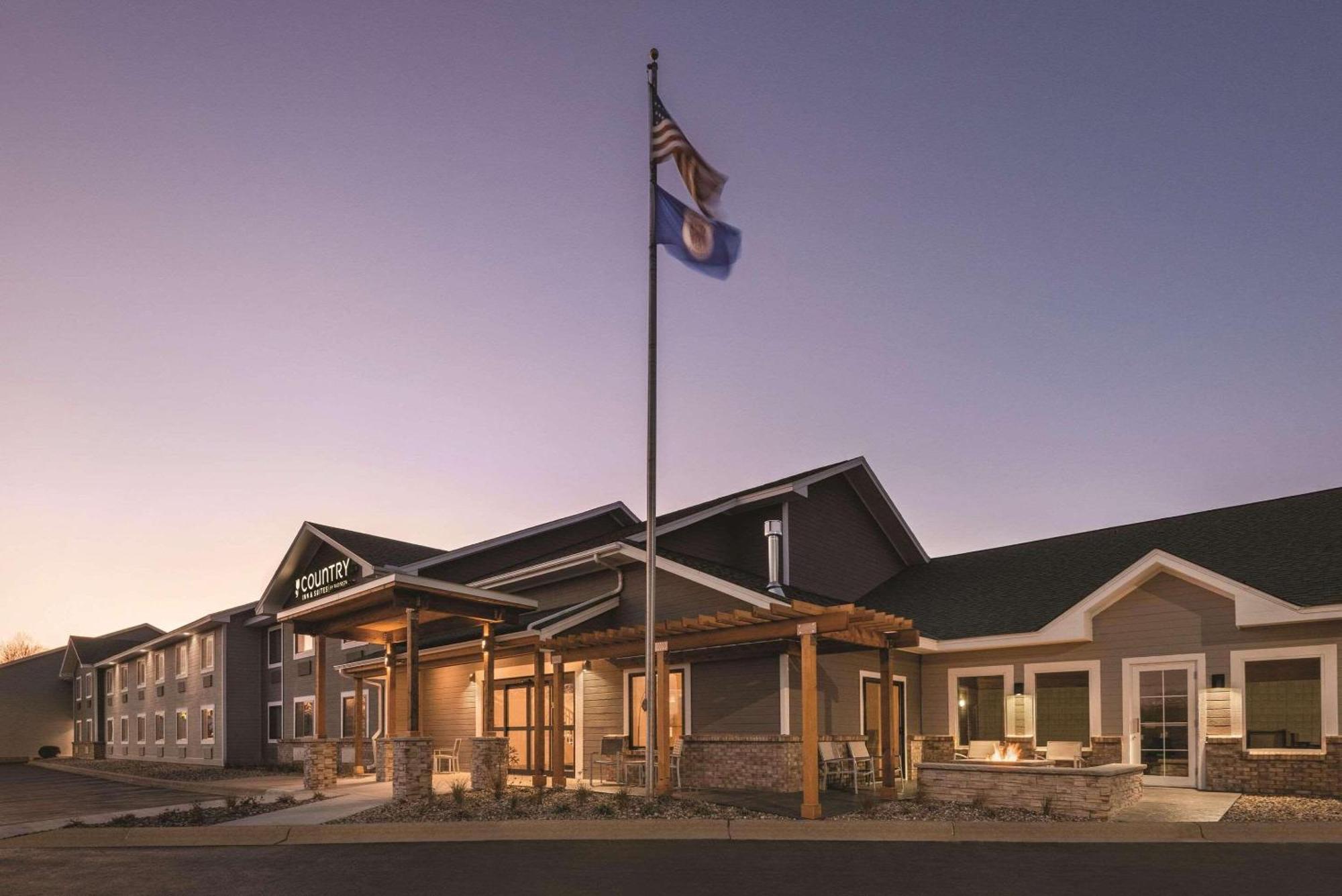 Country & By Radisson, Northfield, Mn Hotel Northfield